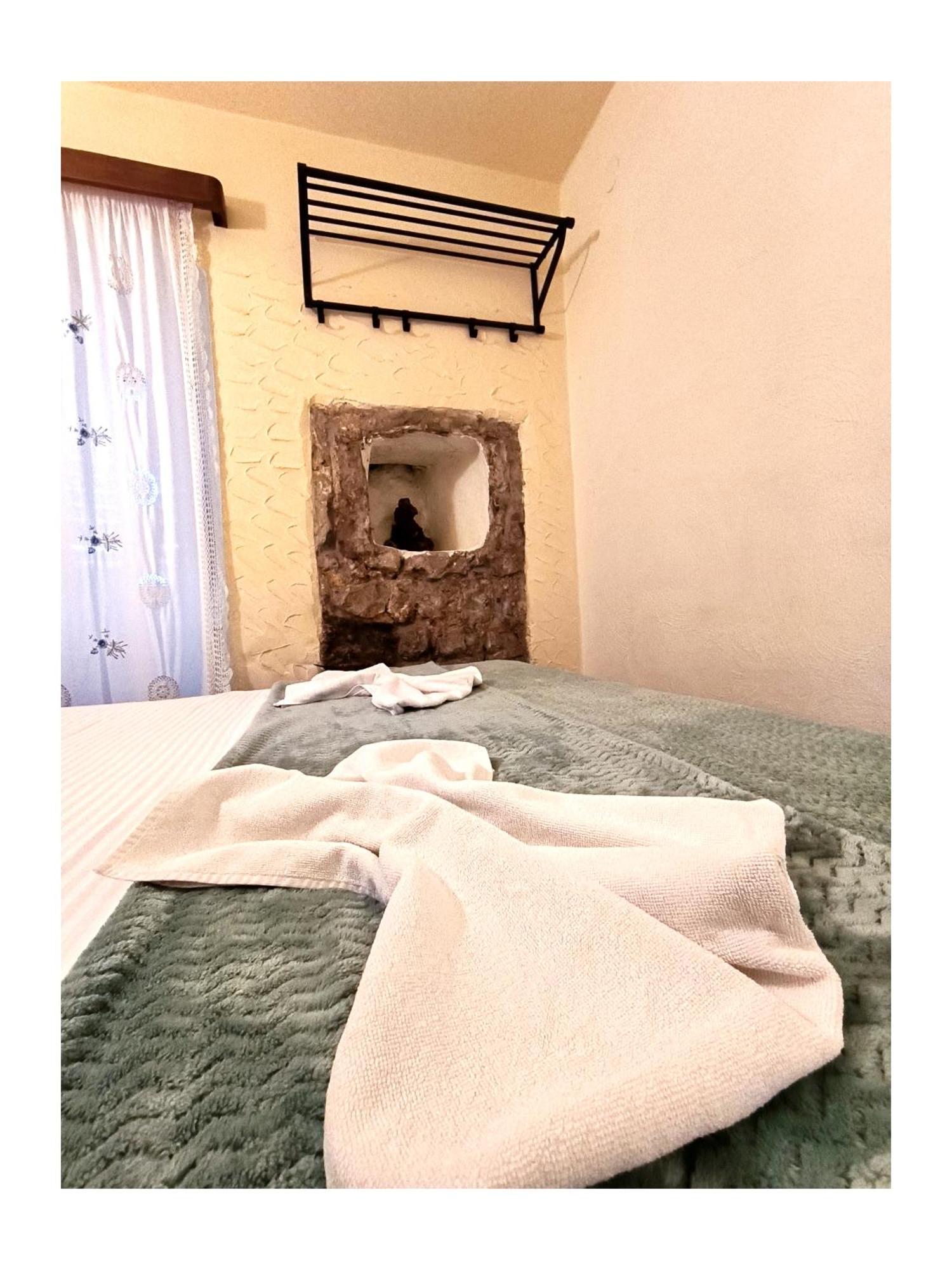Apartments Senko Trpanj Eksteriør bilde