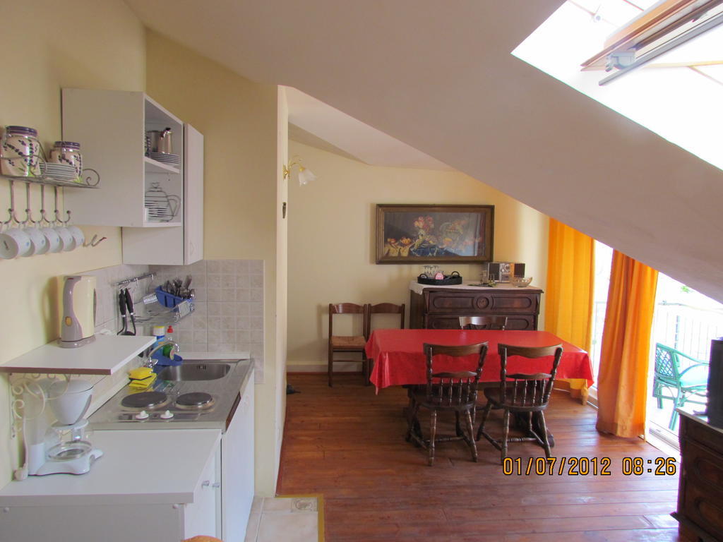 Apartments Senko Trpanj Eksteriør bilde