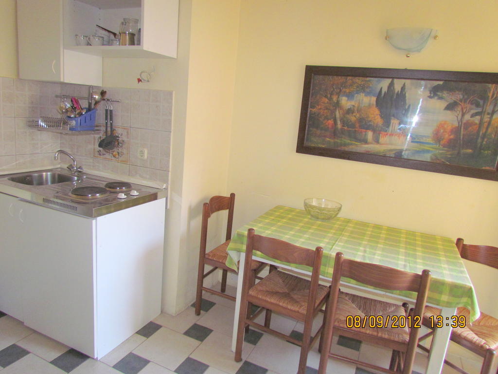 Apartments Senko Trpanj Rom bilde